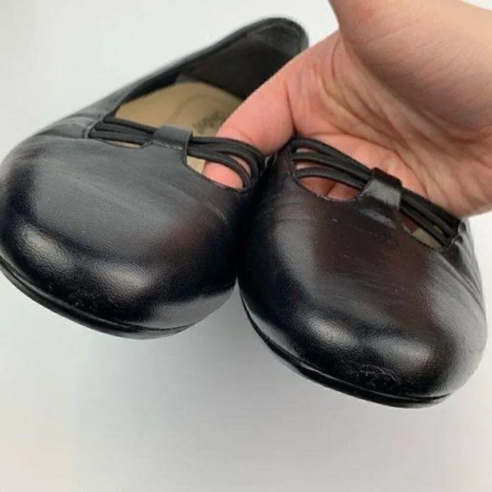 Trotters flats 9.5 black leather loafers ballet